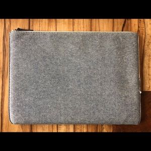Everlane 15” laptop case